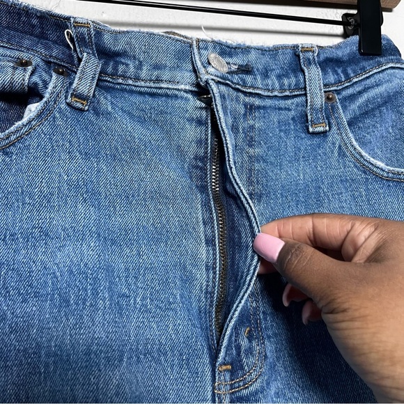 Abercrombie and Fitch Women 90s Straight Ultra High Rise Dark Wash Denim Rip Kne - Picture 3 of 11